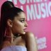 Ariana Grande lanza un nuevo álbum y respalda a Biden