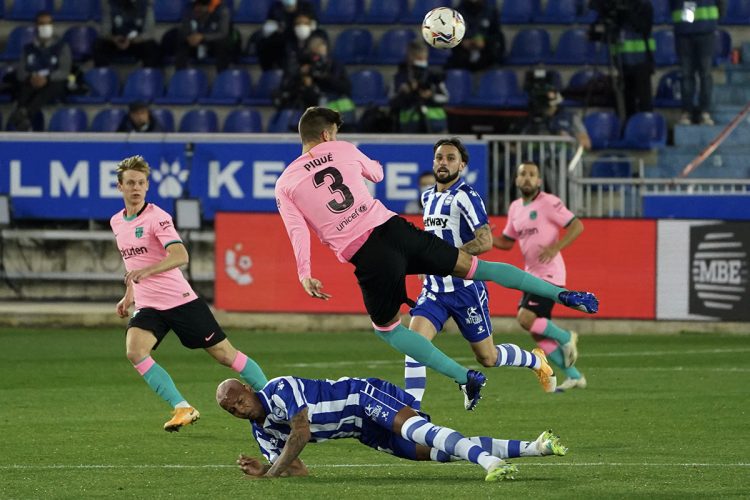 El Barcelona volvió a pinchar y se aleja del Real Madrid. Foto/AFP