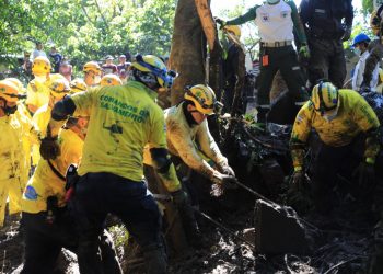 «Perdí todo. Hoy no tengo nada»: sobreviviente del deslave en Nejapa