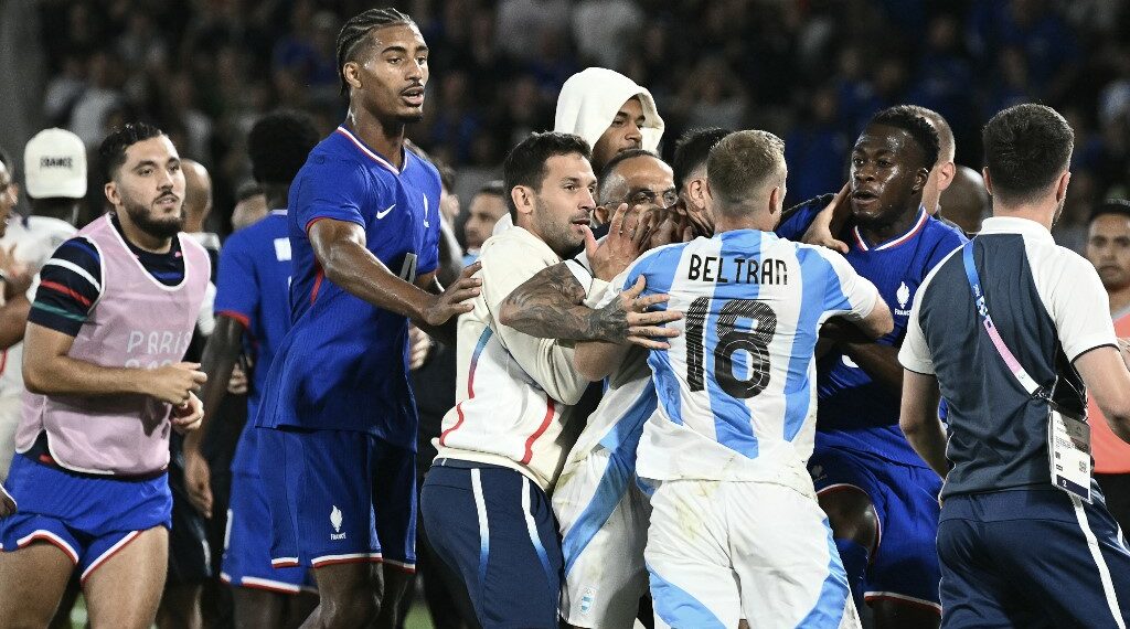 Y de paso, los franceses se tomaron una leve revancha con los argentinos por la Copa del Mundo del 2022. 