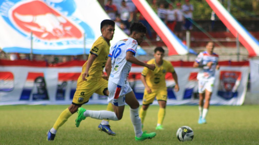En tiempo de compensación, el 11 Deportivo robó el empate a Firpo
