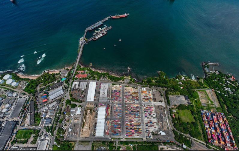 El puerto de Acajutla triplicará su capacidad con YILPORT a 1.6 millones de contenedores