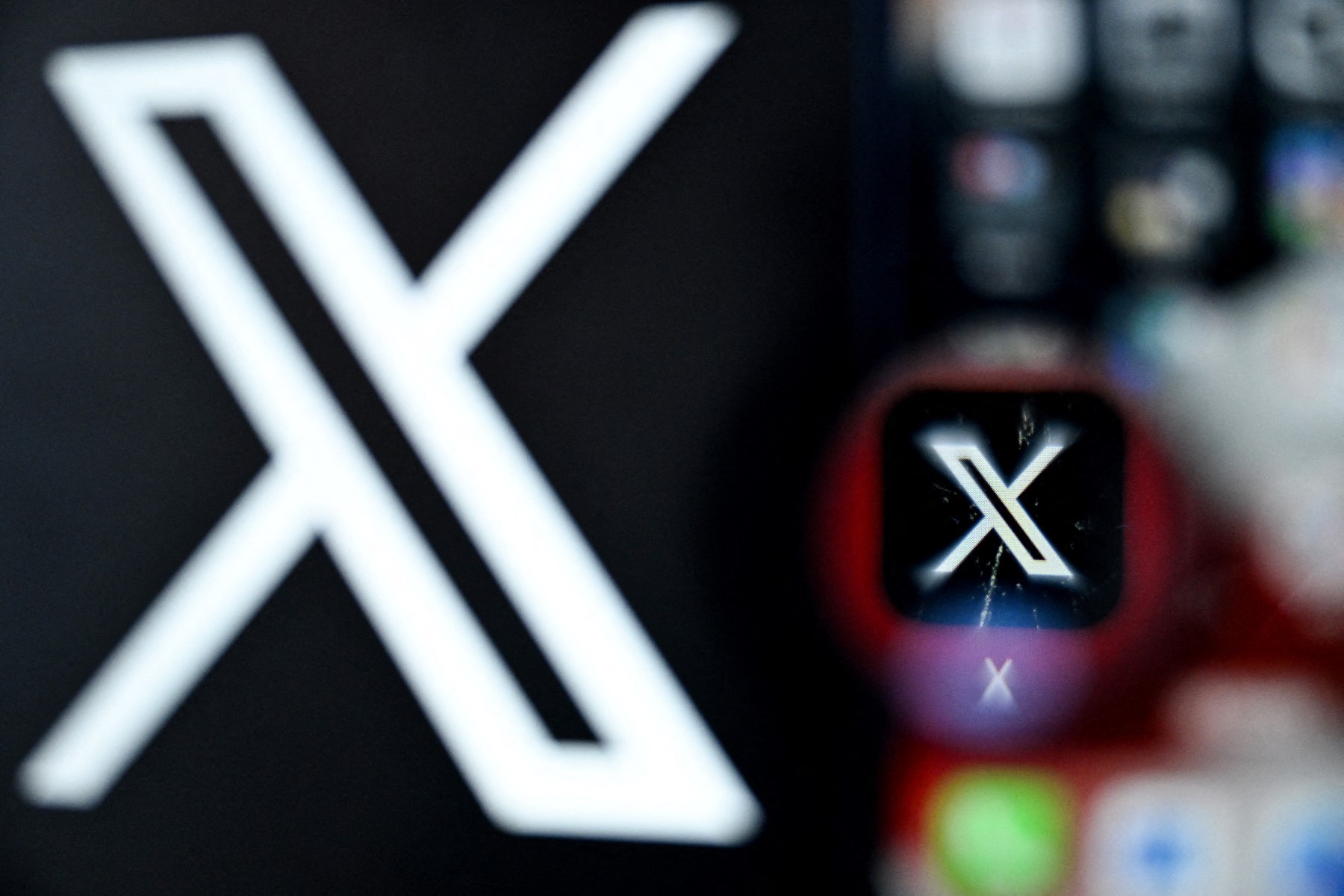 X escapa a los rígidos controles de ley sobre competencia digital, anunció la UE