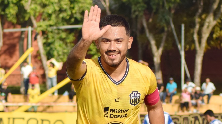 El 11 derrotó al Fuerte y saltó al quinto puesto