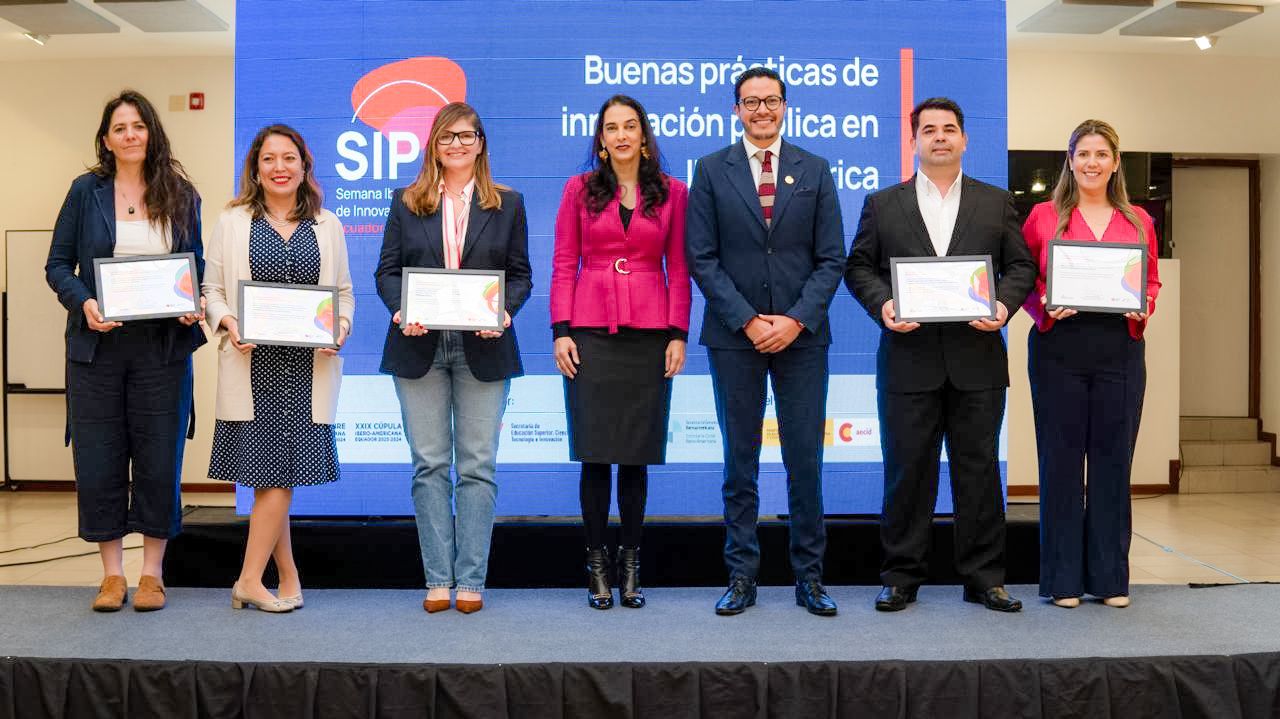 MINEC recibe reconocimiento internacional por digitalizar trámites a los inversionistas