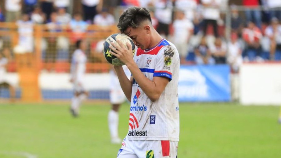 Firpo inició con un pequeño problema, la pretemporada