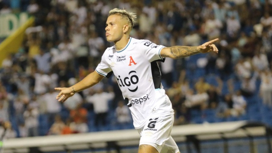 Sebastián Julio es nuevo jugador del Municipal Limeño