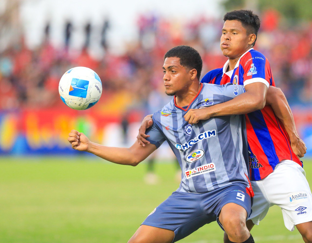 El derbi santaneco y cumpleaños de FAS se celebró sin goles