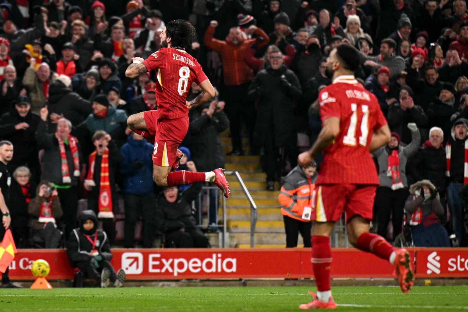 Liverpool aplasta al Tottenham y regresa a la final de Copa de la Liga