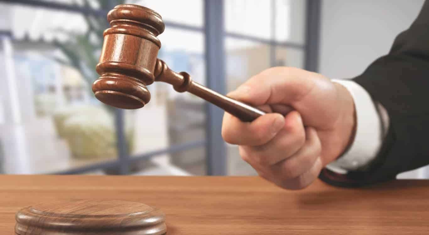 Condenan a 15 años de cárcel a un hombre que intentó envenenar con dulces a niños