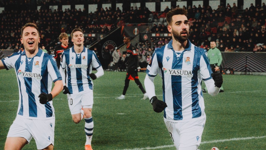 Real Sociedad y Ajax cumplen en la ida de play offs de la Europa League