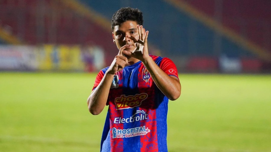 Santa Ana cazó al garrobo en el Quiteño, en la Liga Nacional