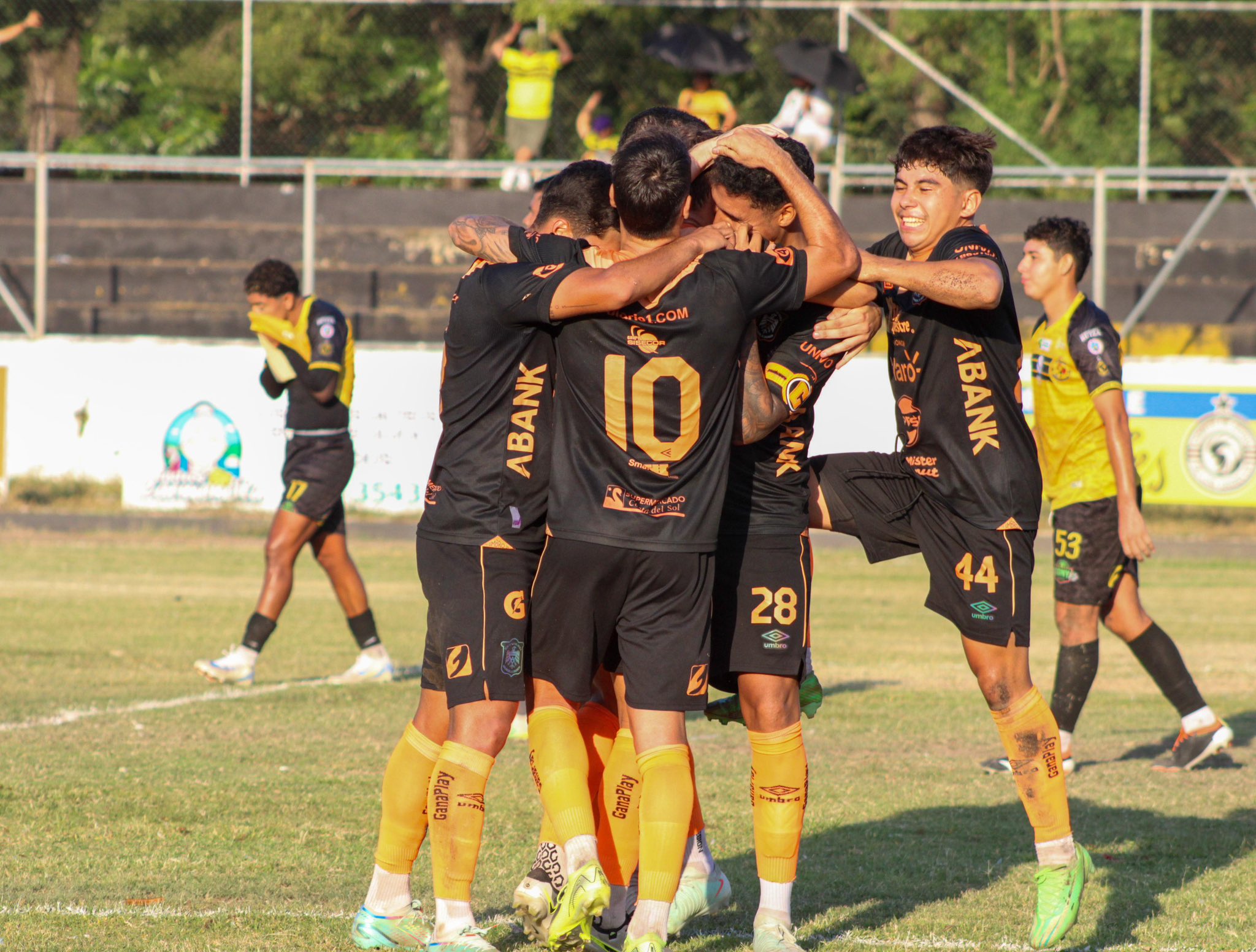 Un Águila diezmado dio cuenta de Platense en Zacatecoluca