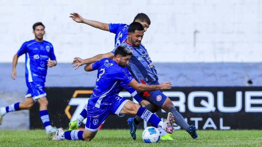 Metapán venció al Fuerte y lucha en la parte alta de la tabla