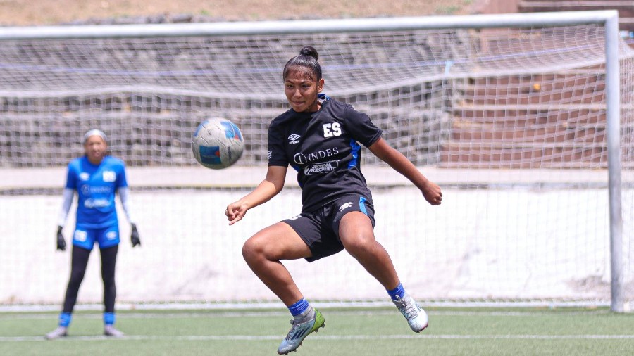 La Selecta Sub 17 femenina debuta en el Premundial