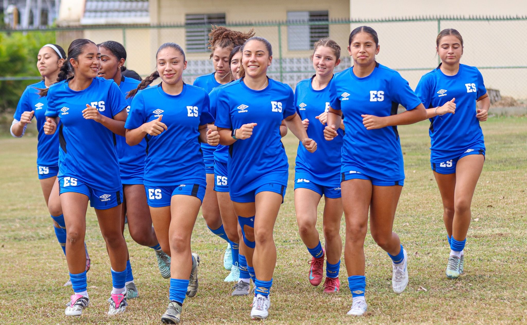La Selecta Sub 17 femenina debuta en el Premundial