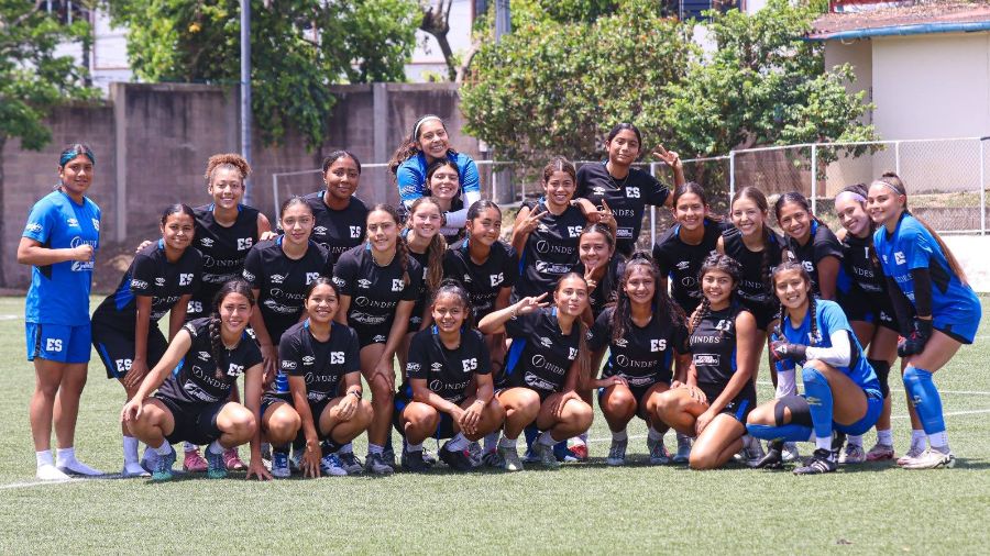 La Selecta Sub 17 femenina debuta en el Premundial