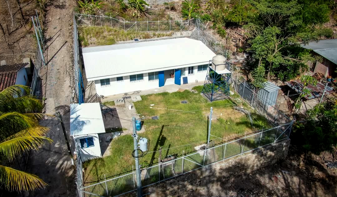 Verifican la construcción de una unidad de salud en San Antonio del Mosco, San Miguel