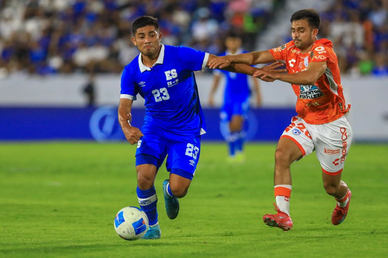 A la Selecta le alcanzó el empate con Pachuca para ser despedida con aplausos
