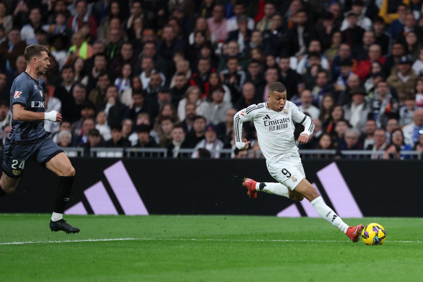 Vinicius y Mbappé cazan al Barcelona