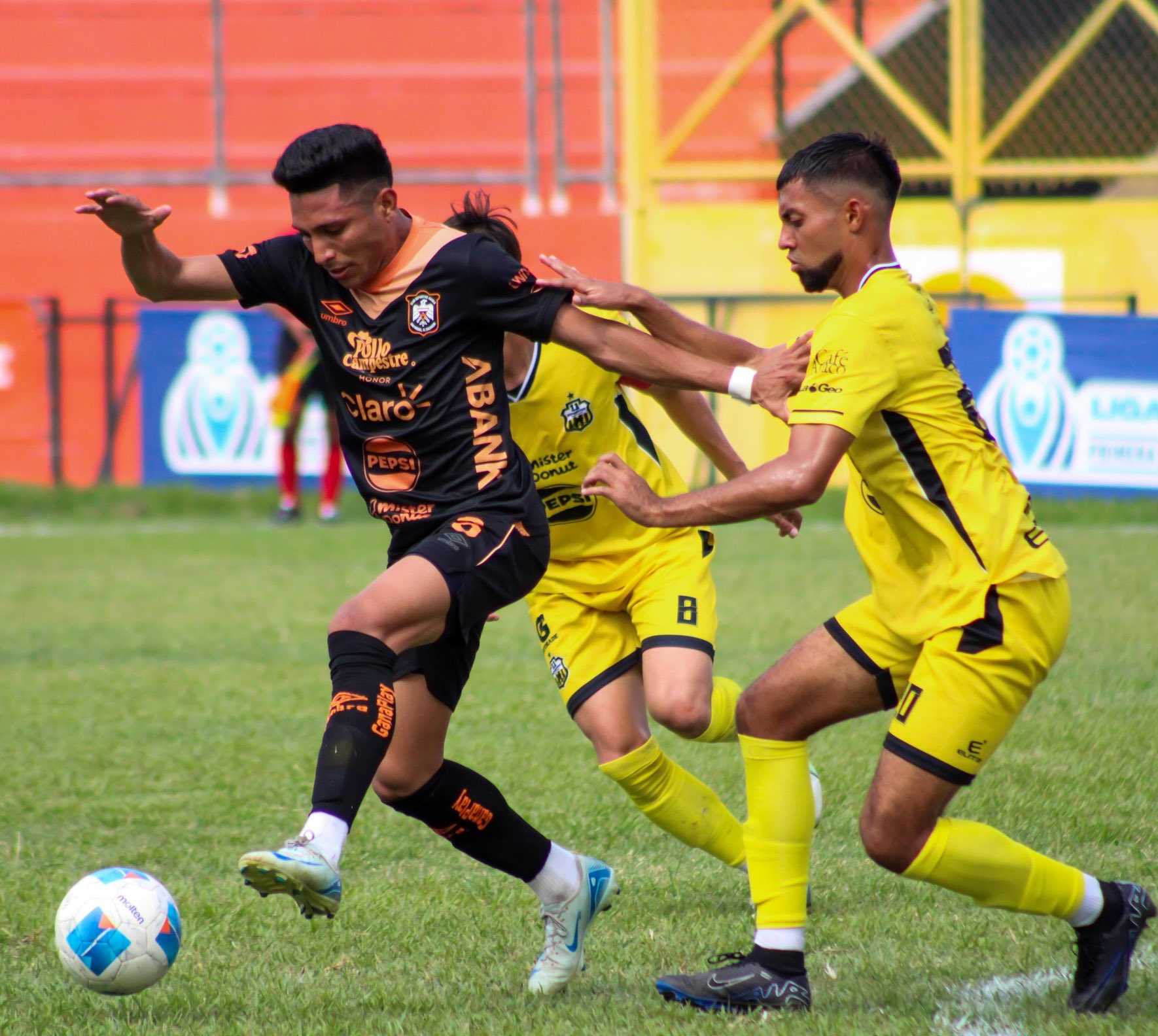 Águila derrotó al 11 Deportivo y se acerca a la Copa Centroamericana