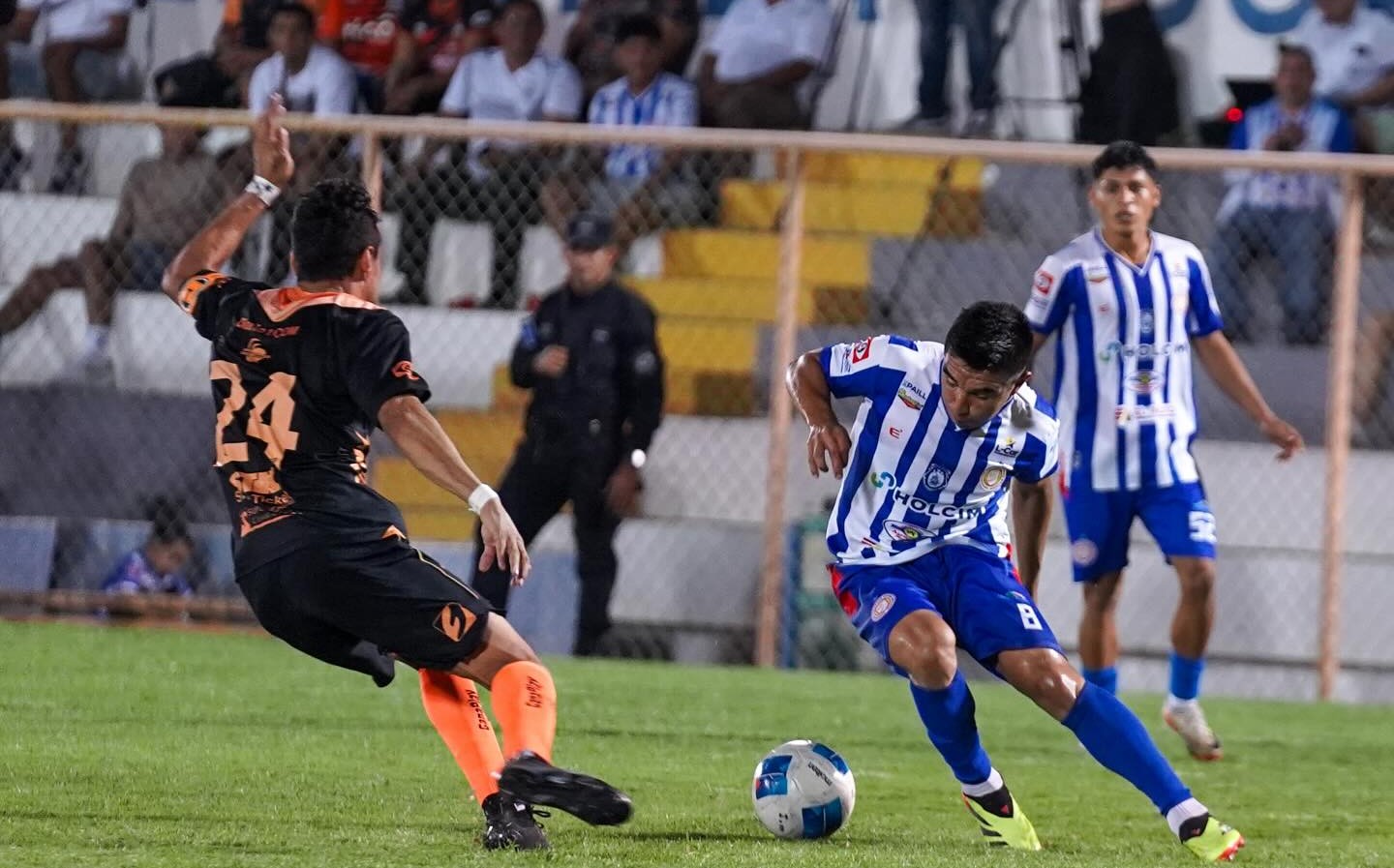 Dowson Prado criticó al arbitraje y a los medios deportivos