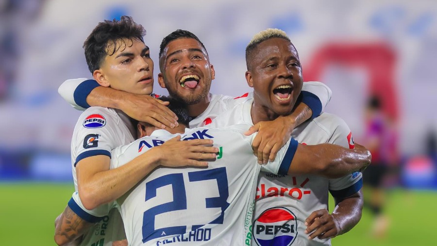 Alianza mantiene una buena racha y está líder del torneo