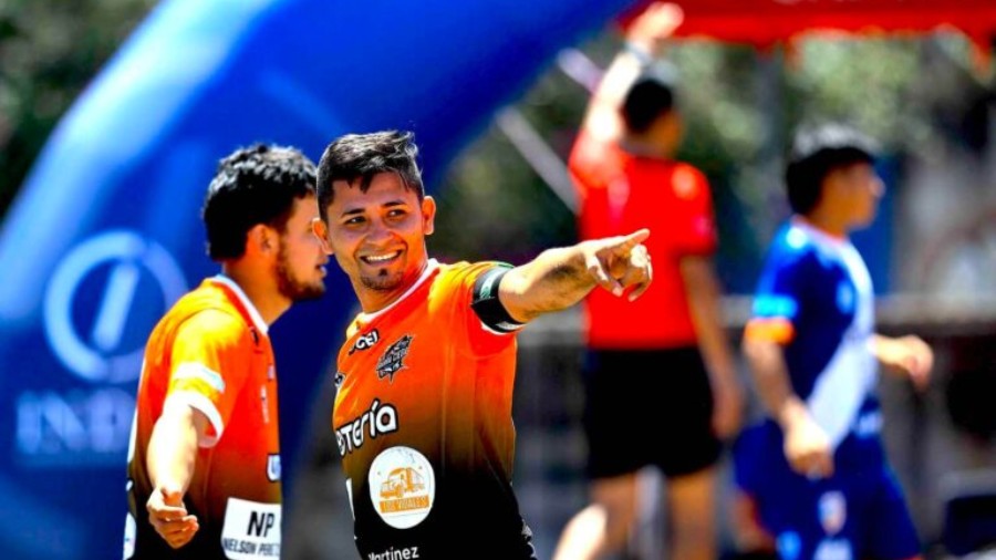 Garita Palmera es lider del grupo A en la Liga Playera