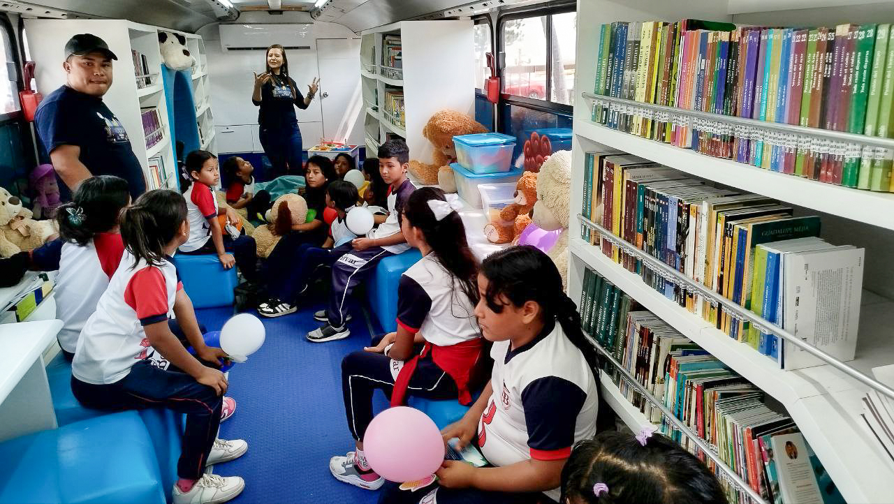 Celebran en Chalchuapa el Día Internacional del Libro Infantil
