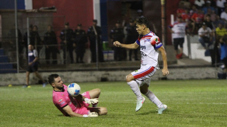Elías Gumero lamentó que Firpo no puede contra los rivales directos
