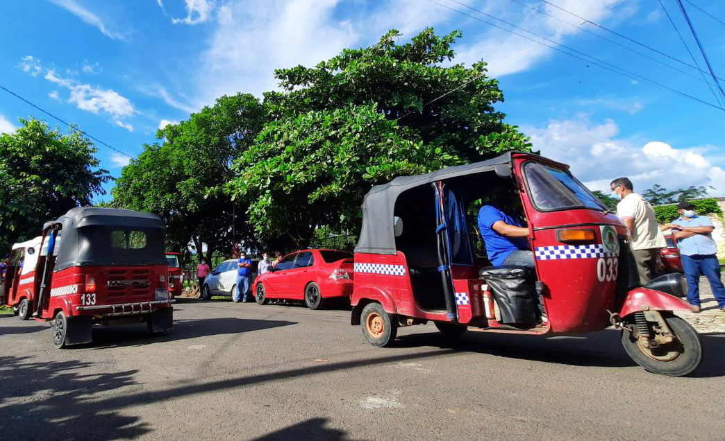 Mototaxistas de Atiquizaya trabajan con tranquilidad por el buen clima de seguridad