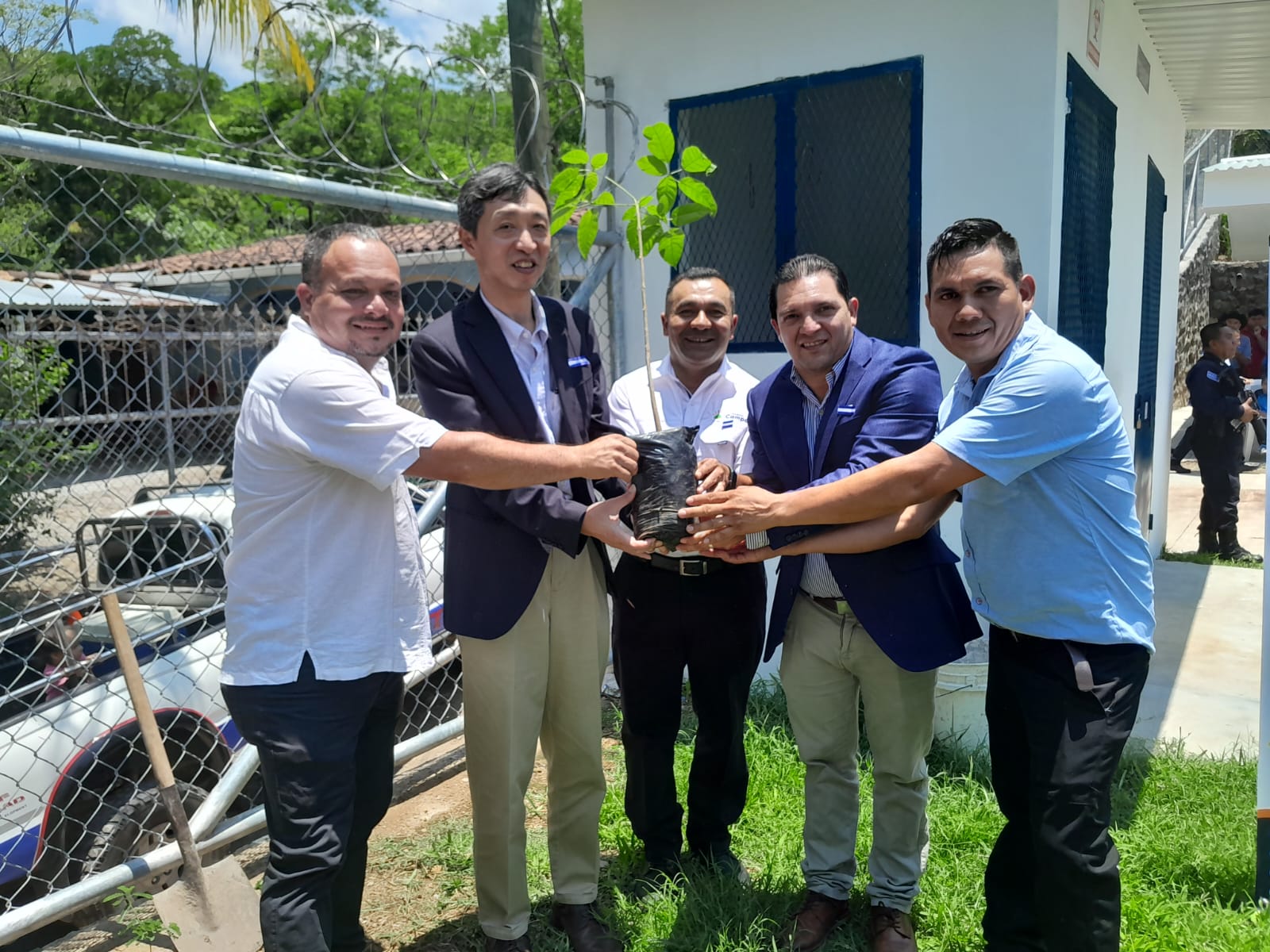 Inauguran unidad de salud en San Antonio del Mosco