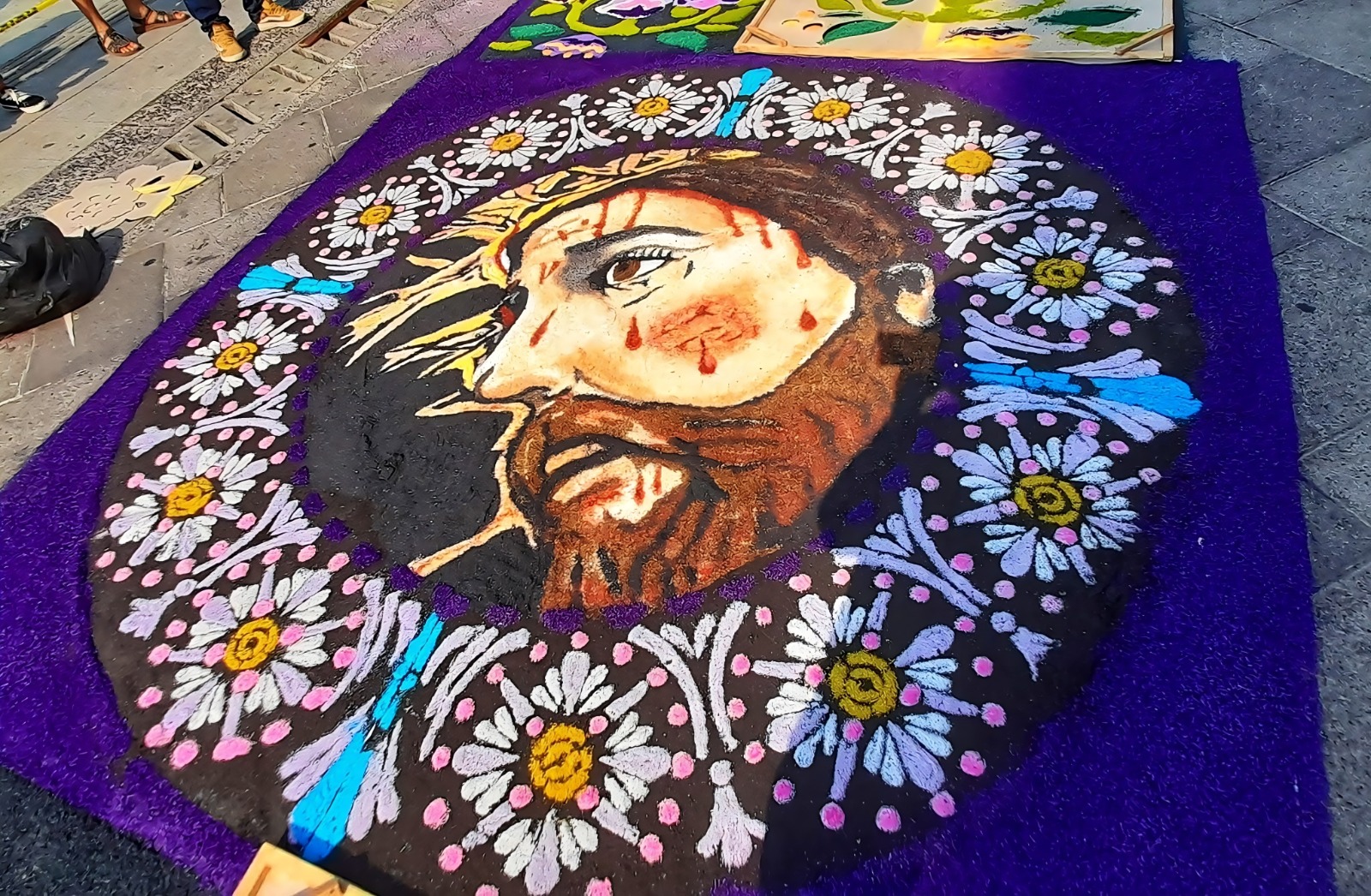 Artistas internacionales participarán en la elaboración de alfombras en Izalco, de Sonsonate Este