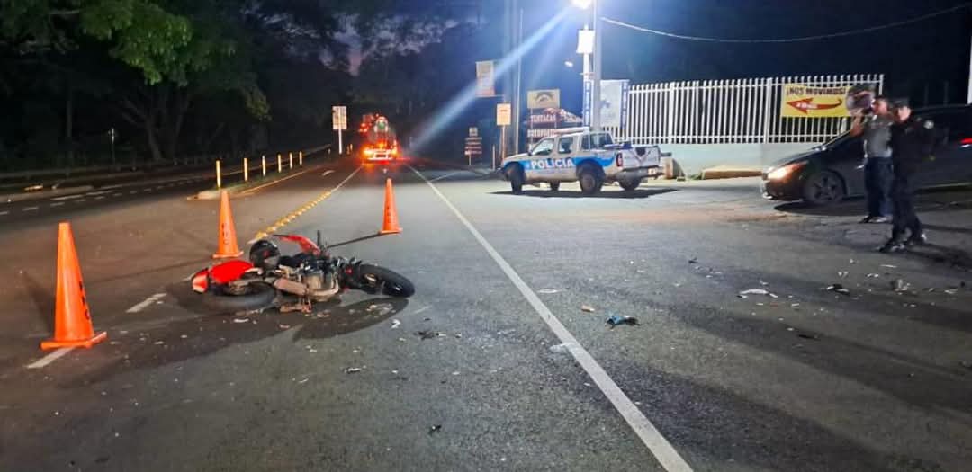 Un motociclista murió al chocar contra un semoviente en Moncagua, San Miguel