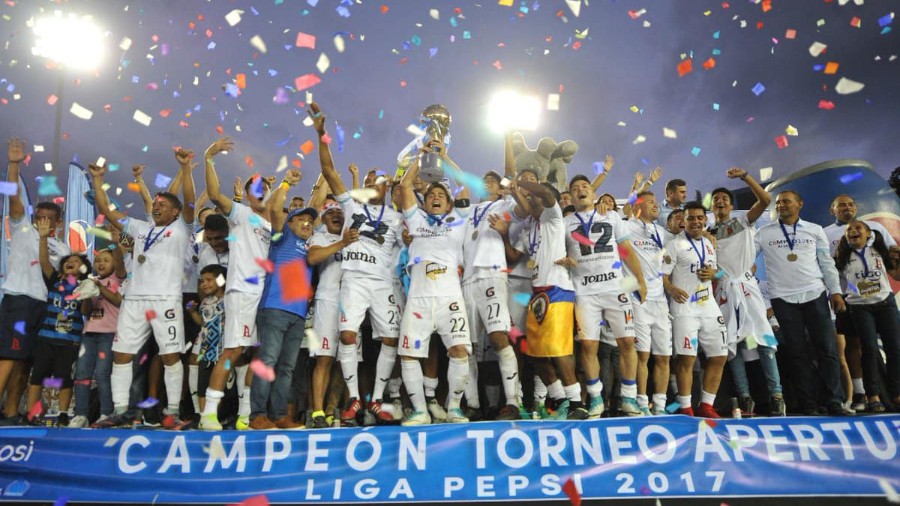 Alianza llegó a 19 coronas en el Fútbol nacional