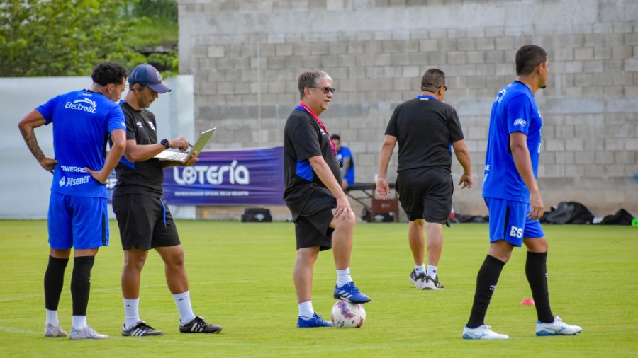 Bolillo Gómez no renuncia a contar con Roldán