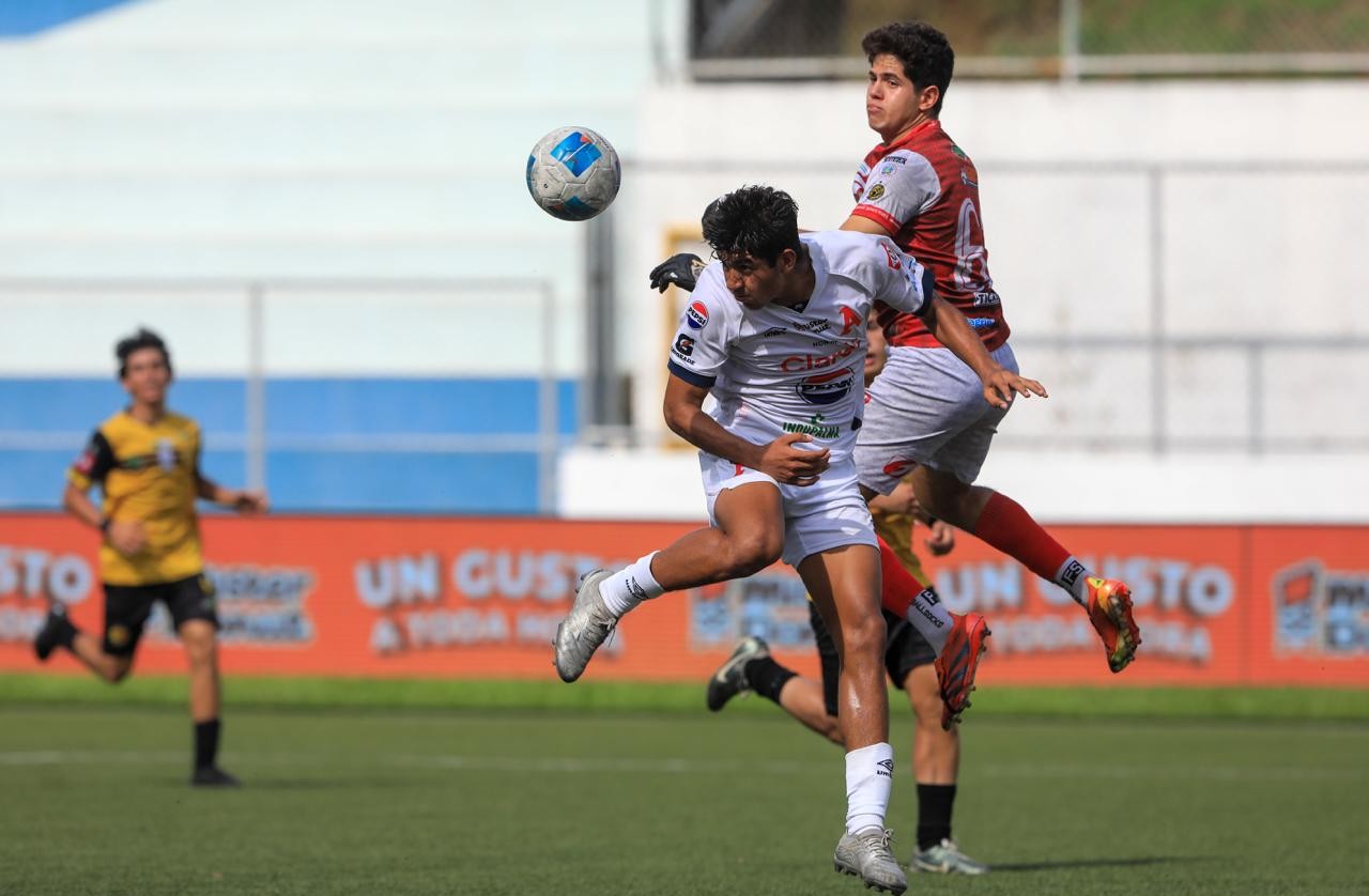 Platense se coronó en la Sub-17