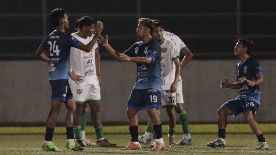 San Salvador y San Miguel disputaron la primera final en la Copa Chocovitos