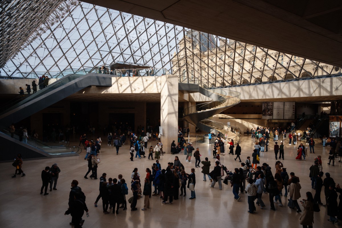Francia lanza un concurso internacional para renovar el Louvre