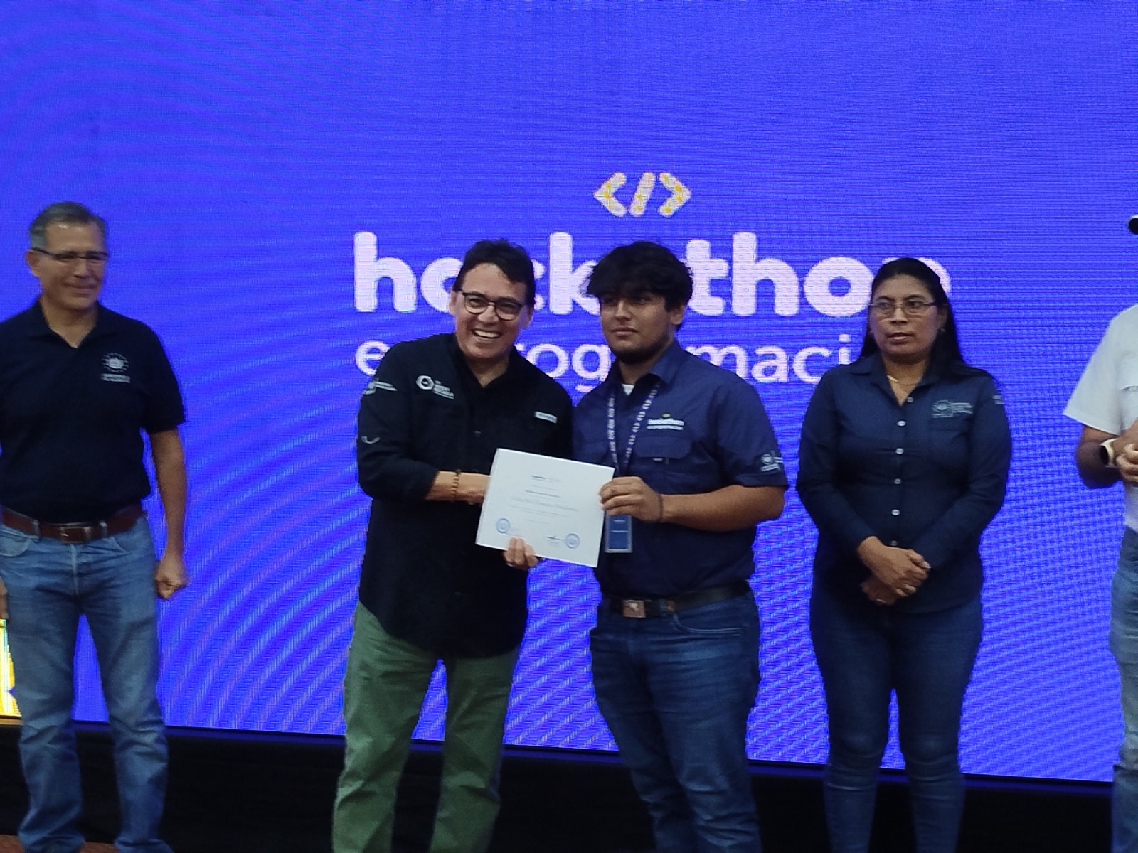 El Ministerio de Educación desarrolla el primer Hackathon en la zona oriental