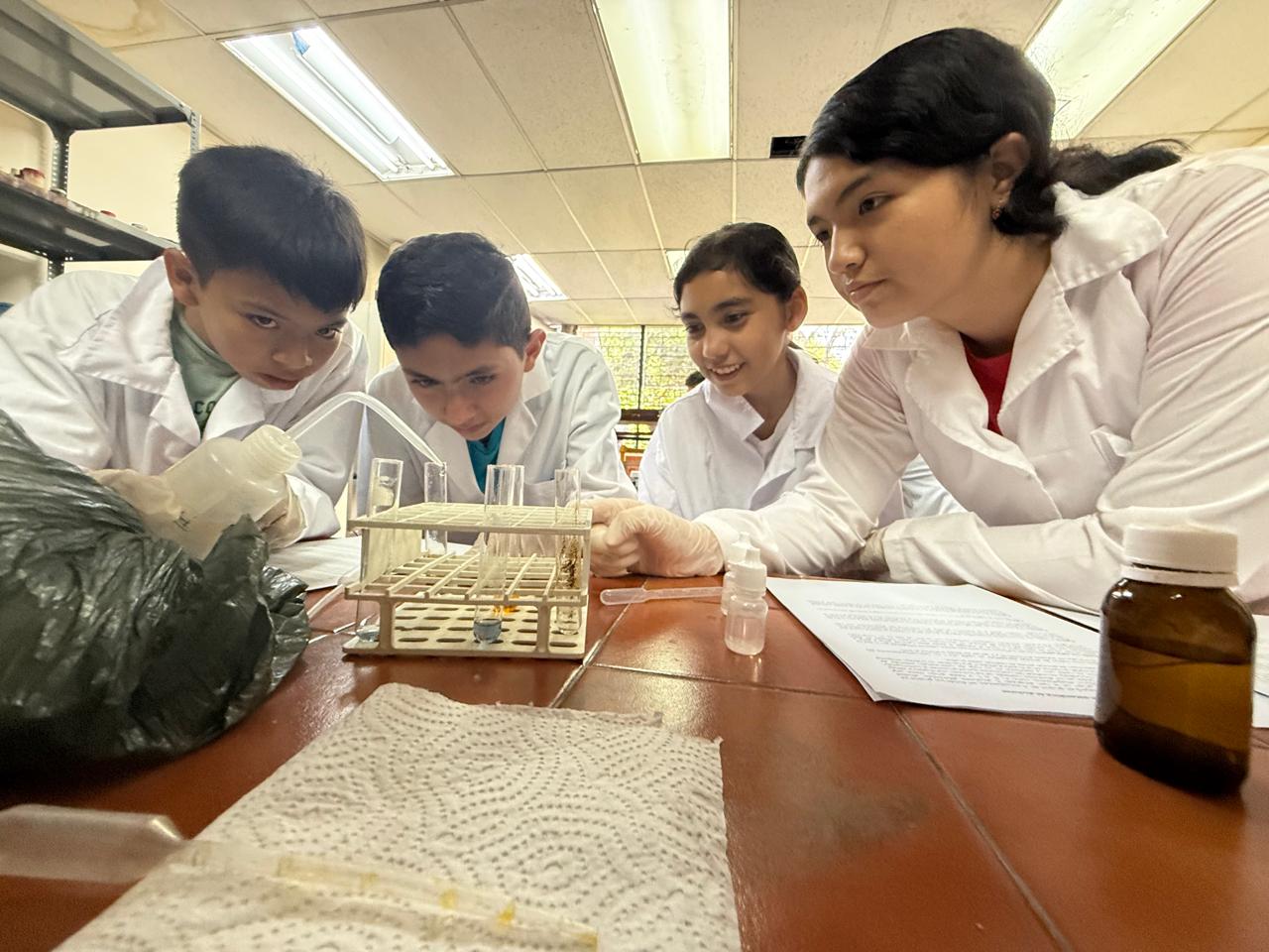 Más de 1,000 alumnos se forman en academias de alto rendimiento del Mined