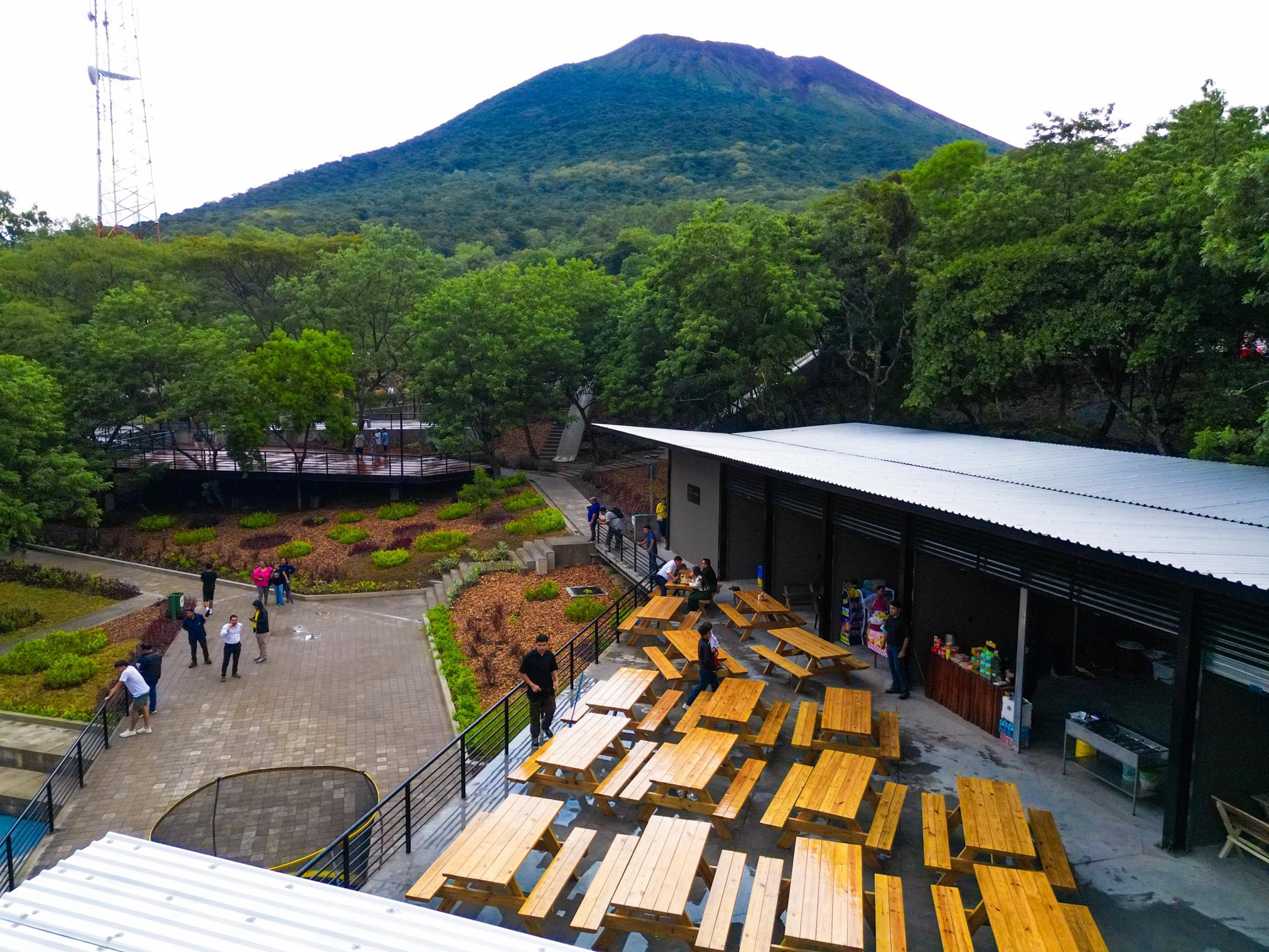 El Gobierno inaugura el Parque de la Familia en la zona del volcán Chaparrastique, San Miguel