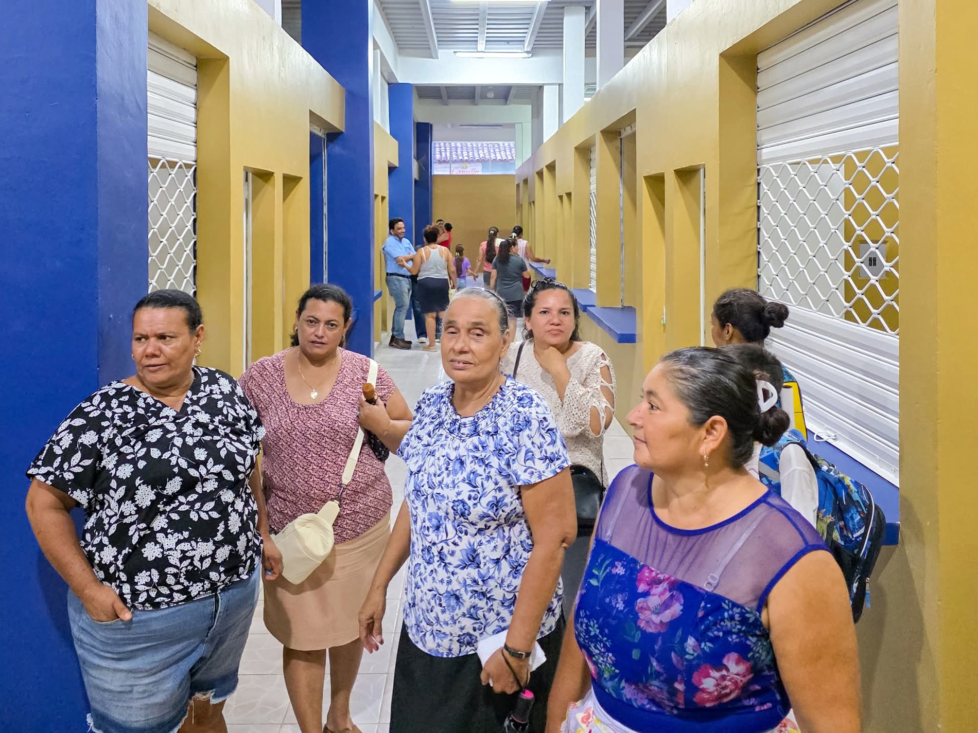 Entregan las obras de remodelación del mercado municipal de San Alejo, La Unión Sur