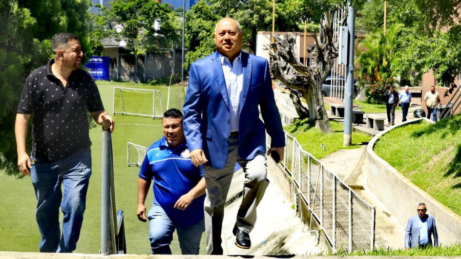 Samuel Gálvez no descarta llegar a la Fesfut