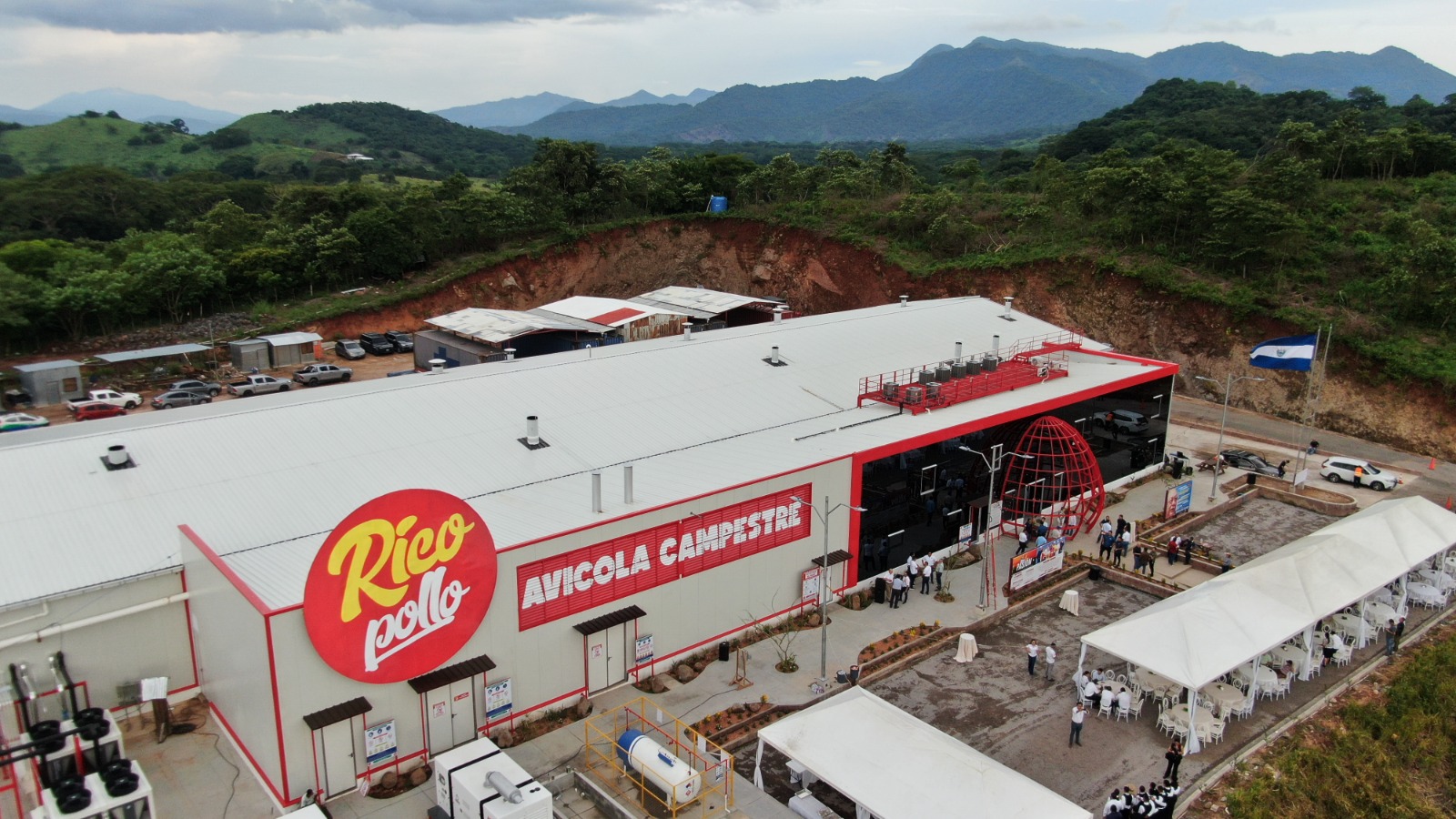 Grupo Campestre invierte $8 millones en una nueva planta de incubación en San Miguel