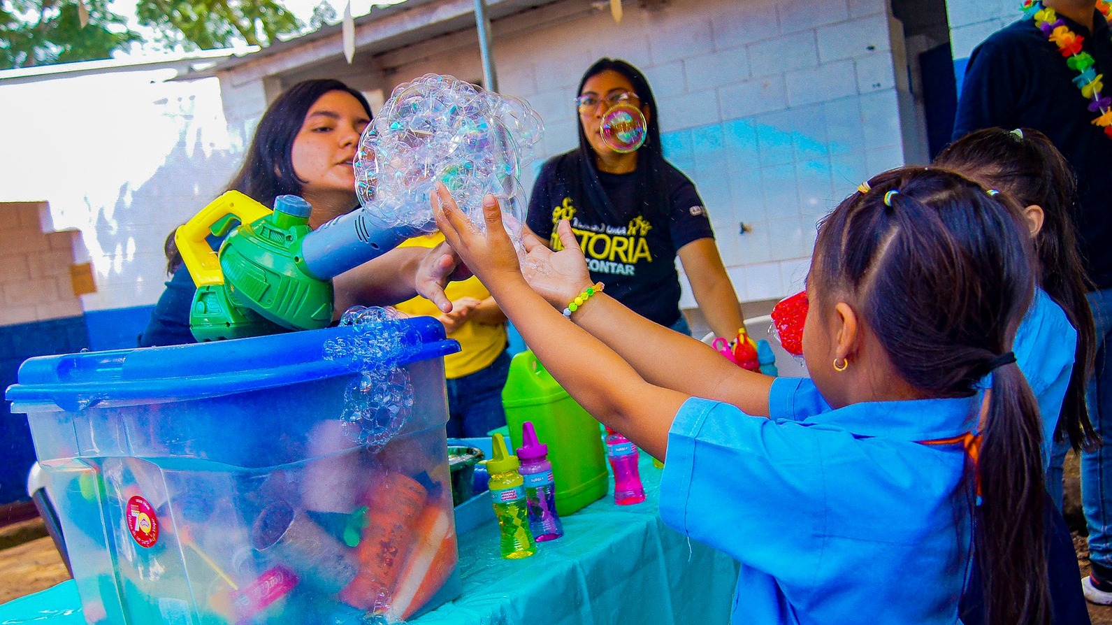 Desarrollan el festival del juego en el distrito de San Ildefonso