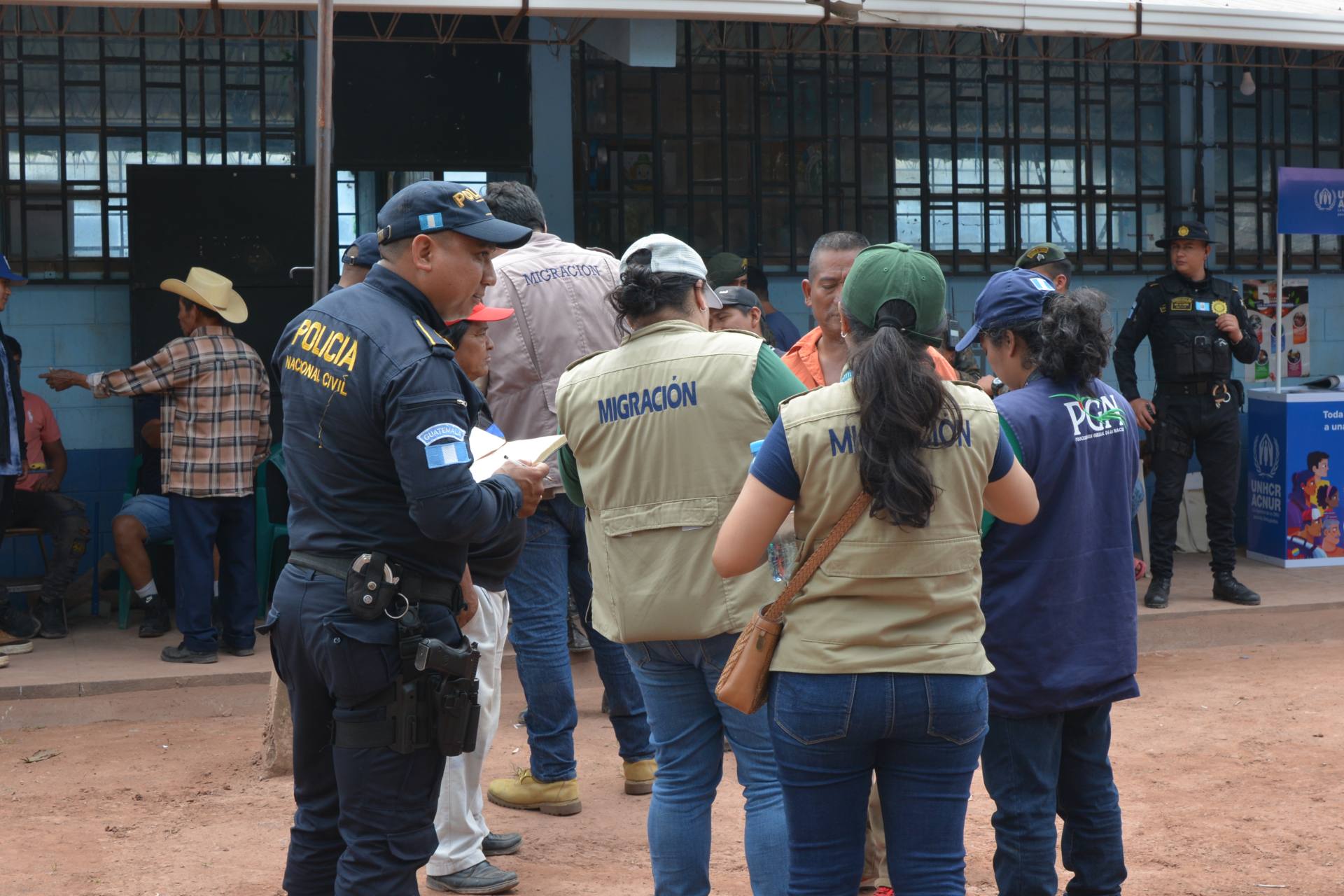 Guatemala autoriza permanencia de 161 mexicanos que huyeron de narcos –  Diario El Salvador