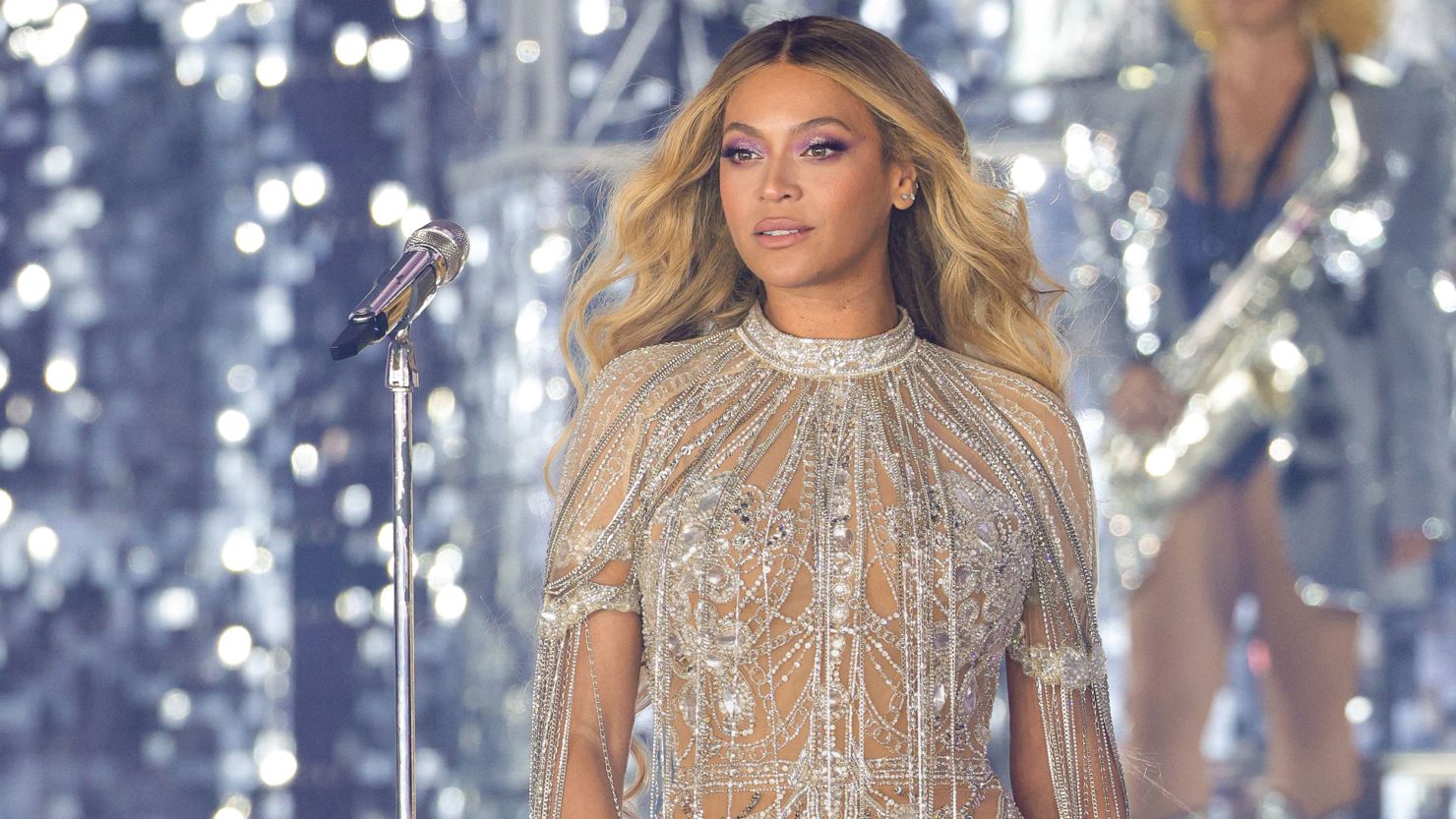 Sony Music compra catálogo musical de Reconocimiento con éxitos de Beyoncé y Leonard Cohen