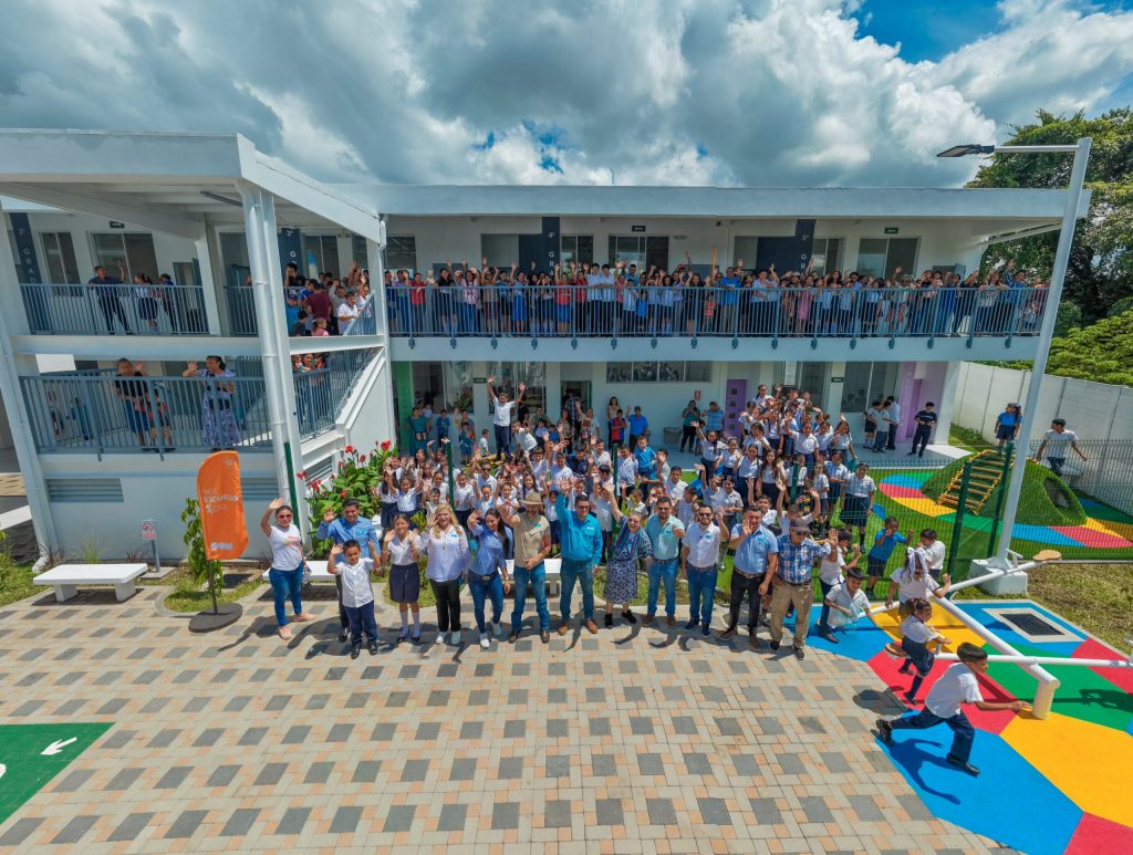 Obras Municipales renueva centro escolar en Chalchuapa, Santa Ana Oeste
