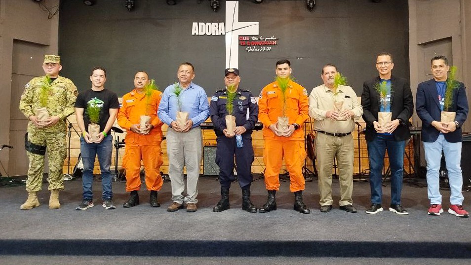 Promueven conciencia ambiental en estudiantes de Santa Ana
